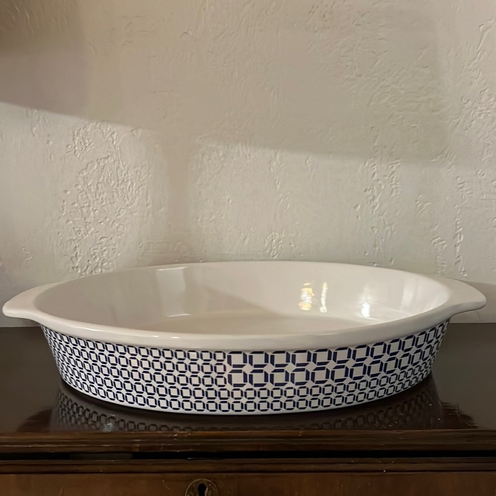 Bake shop oval baking dish